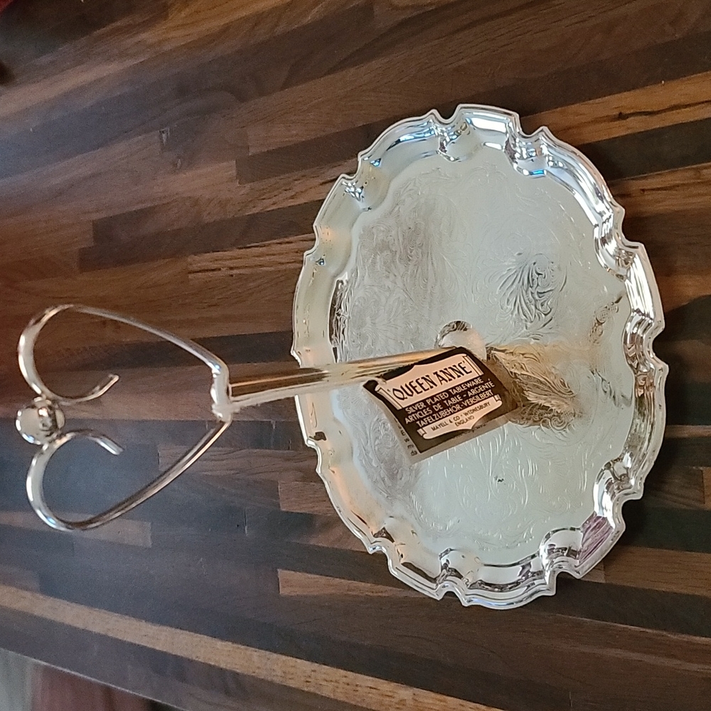 Vintage Queen Anne Silver Plated Cake Stand with Gold Stem